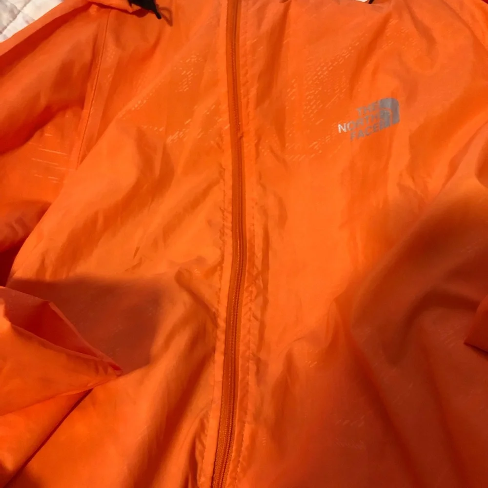 The North Face Orange Lightweight Nylon Windbreaker Packable Jacket Size XXL - Picture 4 of 15